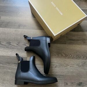 Michael Kors Black Chelsea Boots